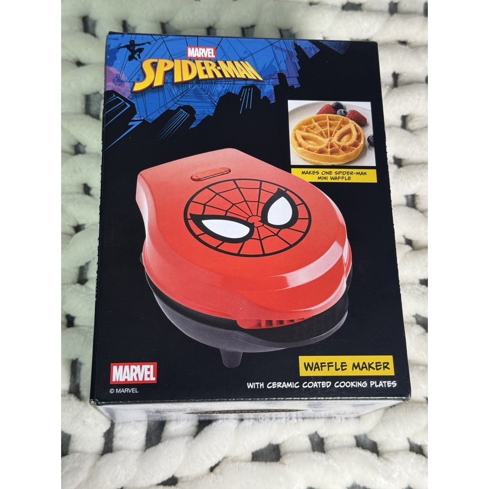 Marvel Spider-Man Mini 4 inch Waffle Maker  Ceramic Coated Cooking Plates - NIB
